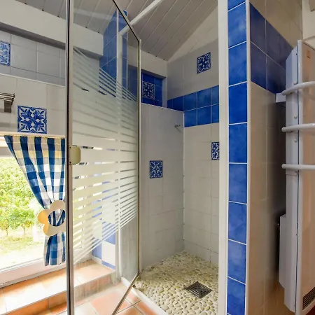 Beautiful With Swimming Pool Holiday home *