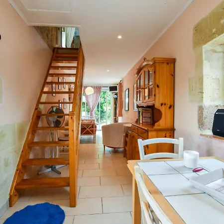 Holiday home Beautiful With Swimming Pool Monprimblanc